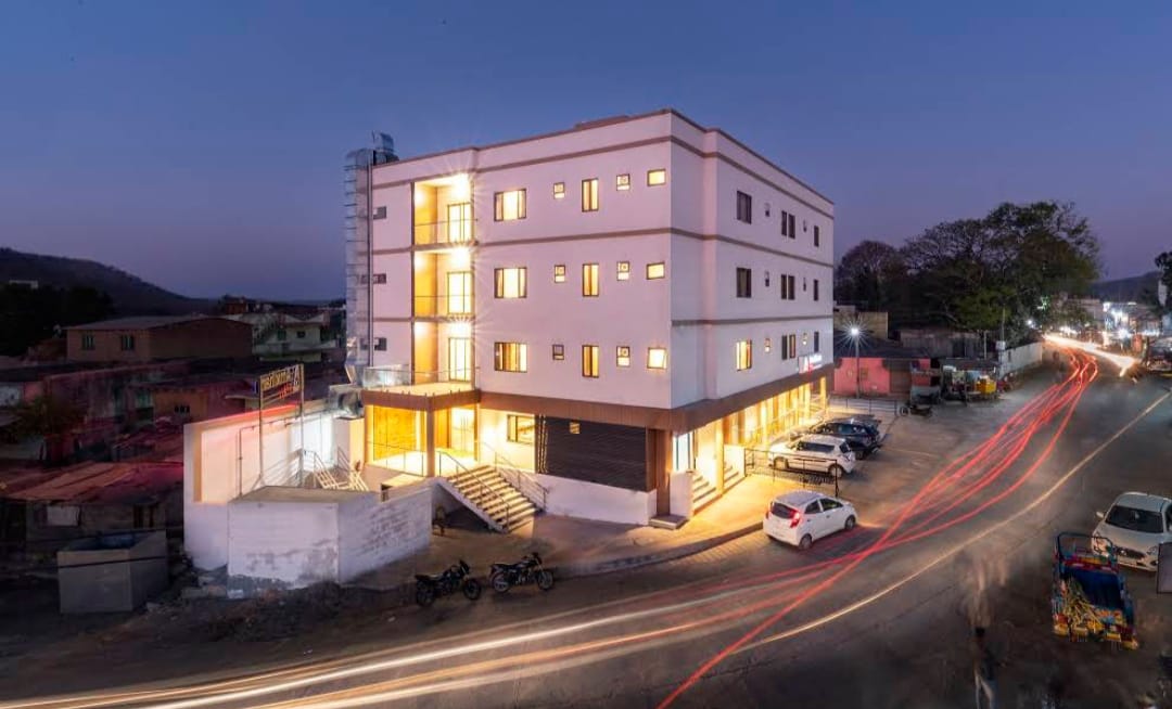 Pride Biznotel, Sasan Gir.